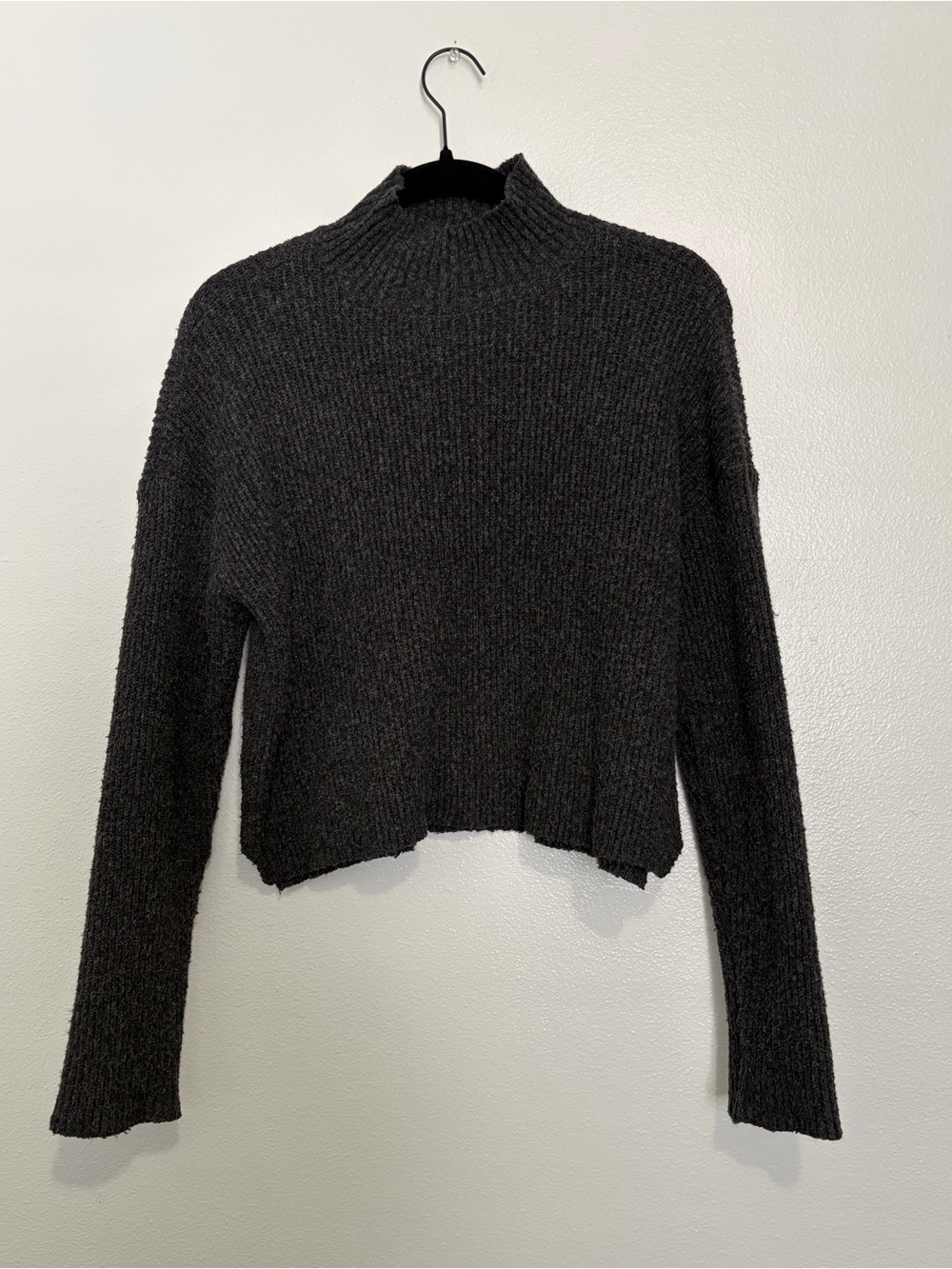 BP. Women's S Charcoal Gray Cropped Ribbed Mock Neck Sweater
